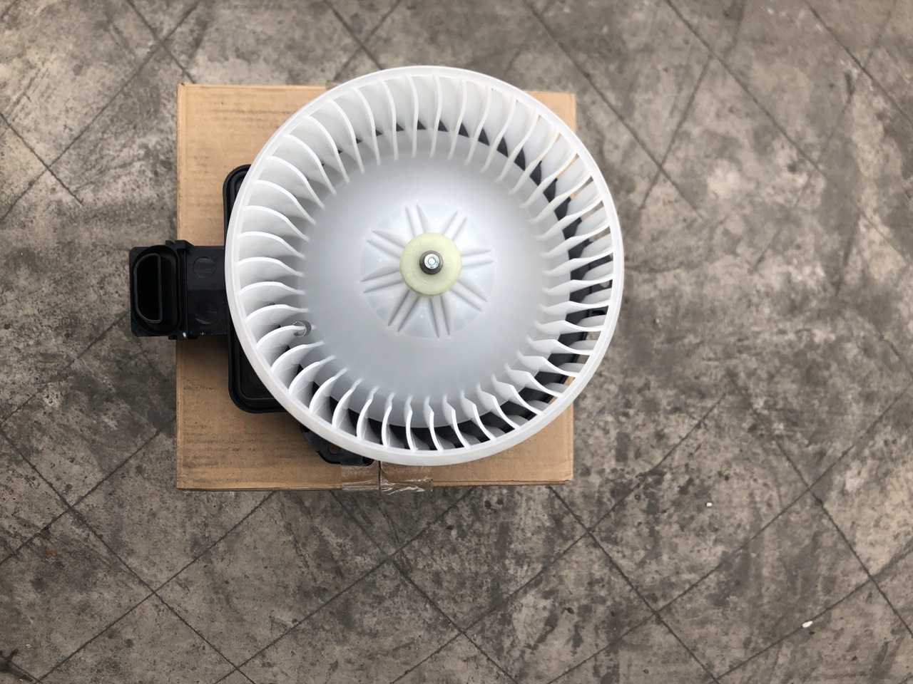 Quạt dàn lạnh xe honda city 2014 – 2020 hàng xịn chính hãng, giá tốt, ưu đãi nhất thị trường : 79310TM0G01